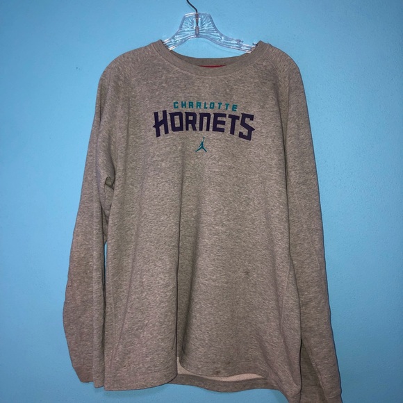 Charlotte Hornets Grey Crew Neck Sweater - Picture 1 of 4